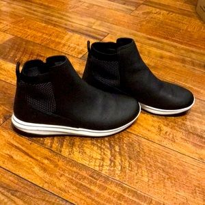 Women’s Superfeet Lela Black Slip-On Shoes